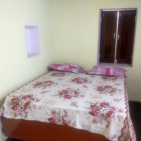 Radha Krishna Home Váránaszi Kültér fotó