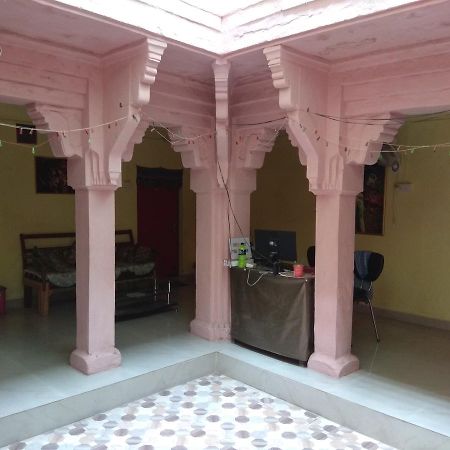 Radha Krishna Home Váránaszi Kültér fotó