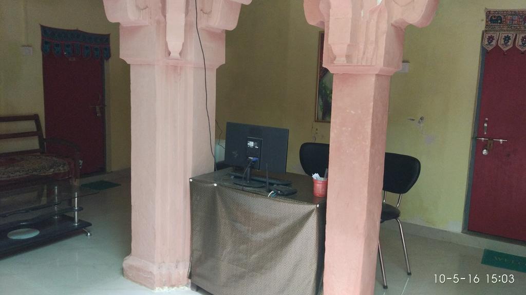 Radha Krishna Home Váránaszi Kültér fotó