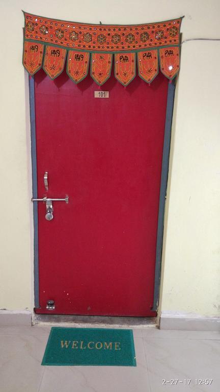 Radha Krishna Home Váránaszi Kültér fotó