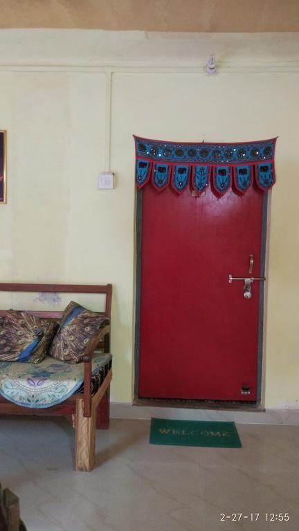 Radha Krishna Home Váránaszi Kültér fotó