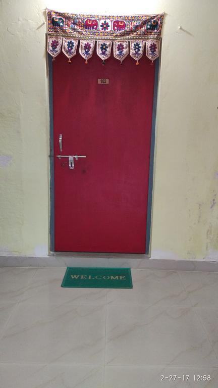 Radha Krishna Home Váránaszi Kültér fotó