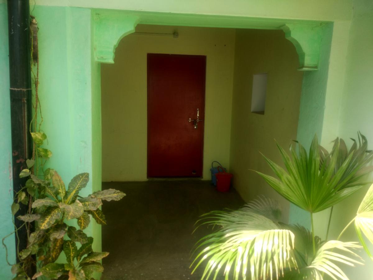Radha Krishna Home Váránaszi Kültér fotó