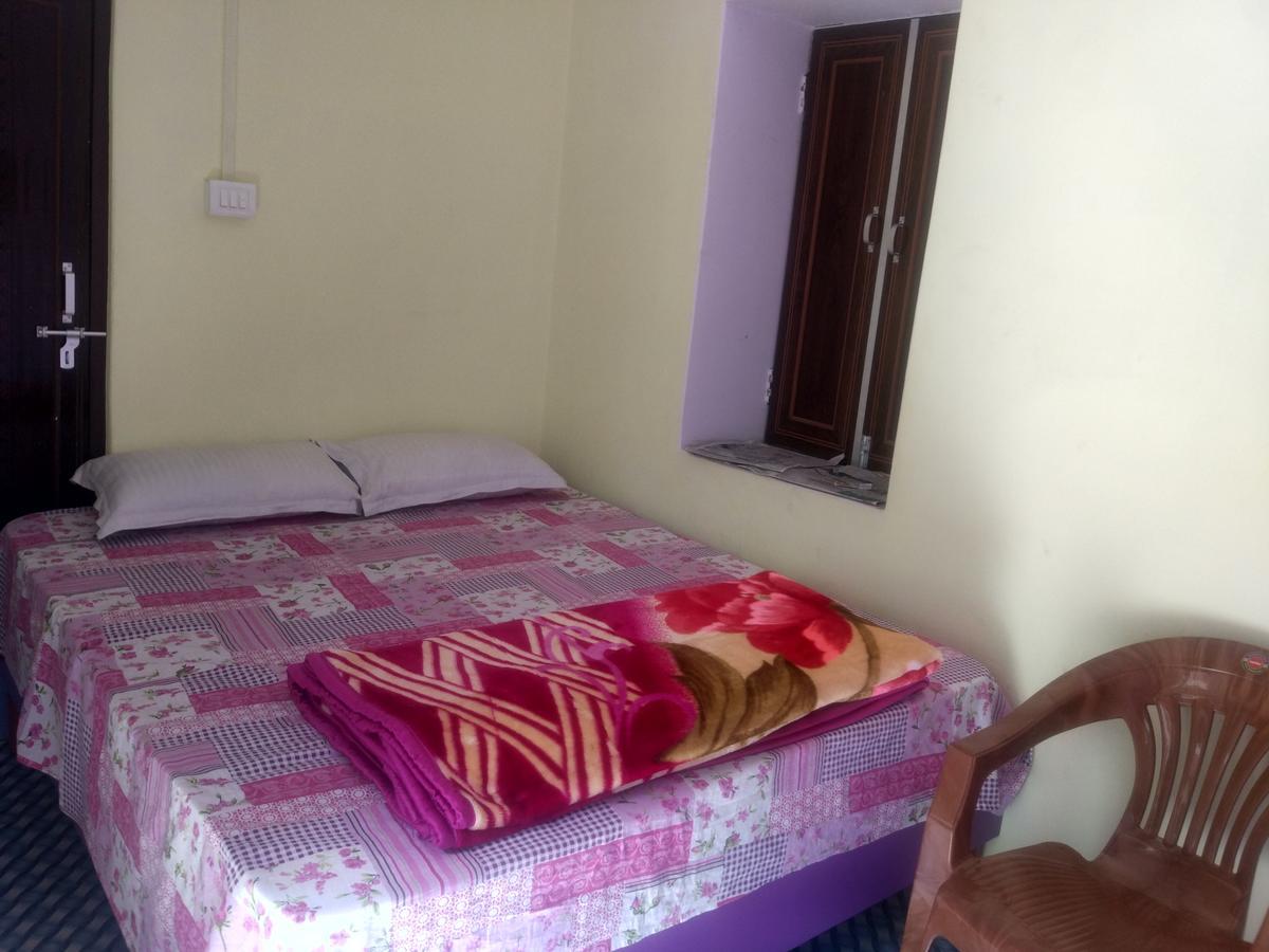 Radha Krishna Home Váránaszi Kültér fotó